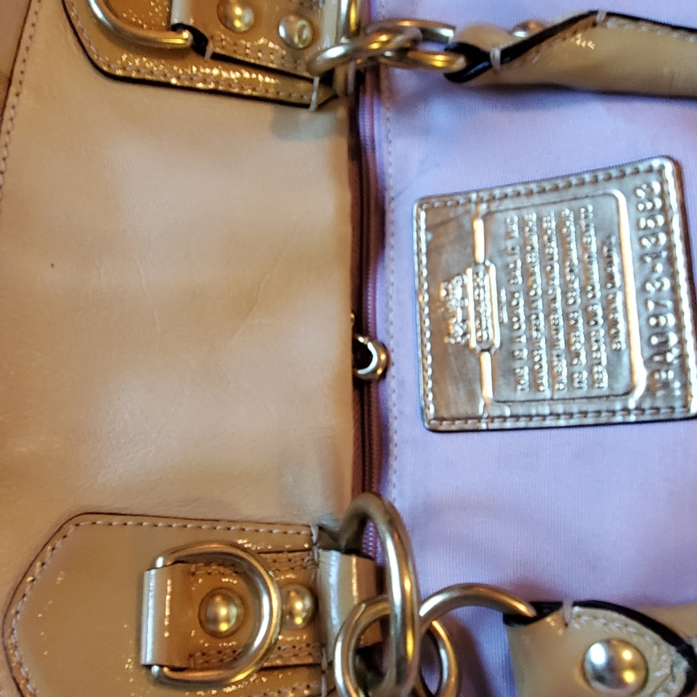 COACH 13583 Julianne Madison Op Art Tote - Picture 7 of 16